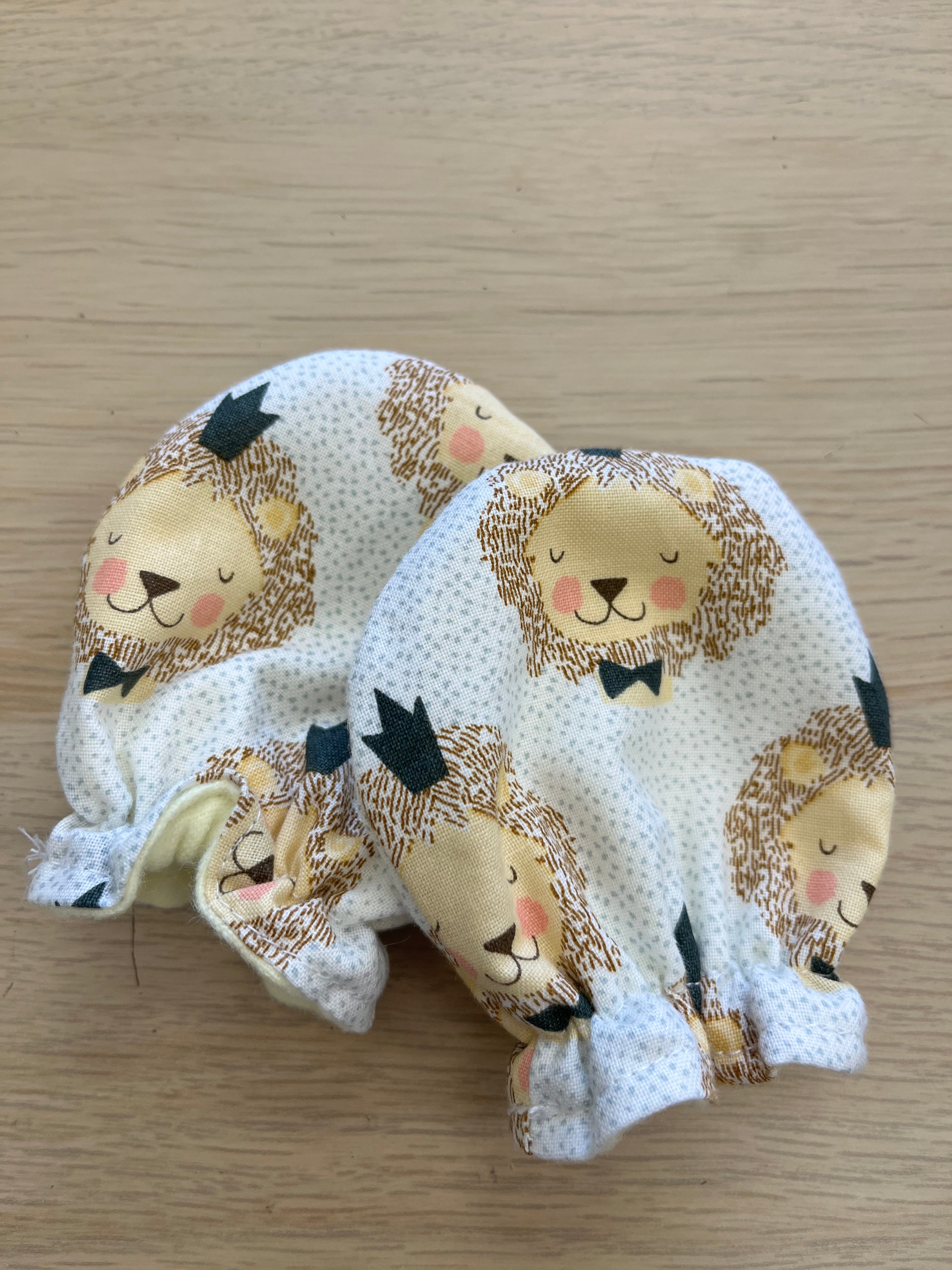 Newborn Mittens-Everly Lane