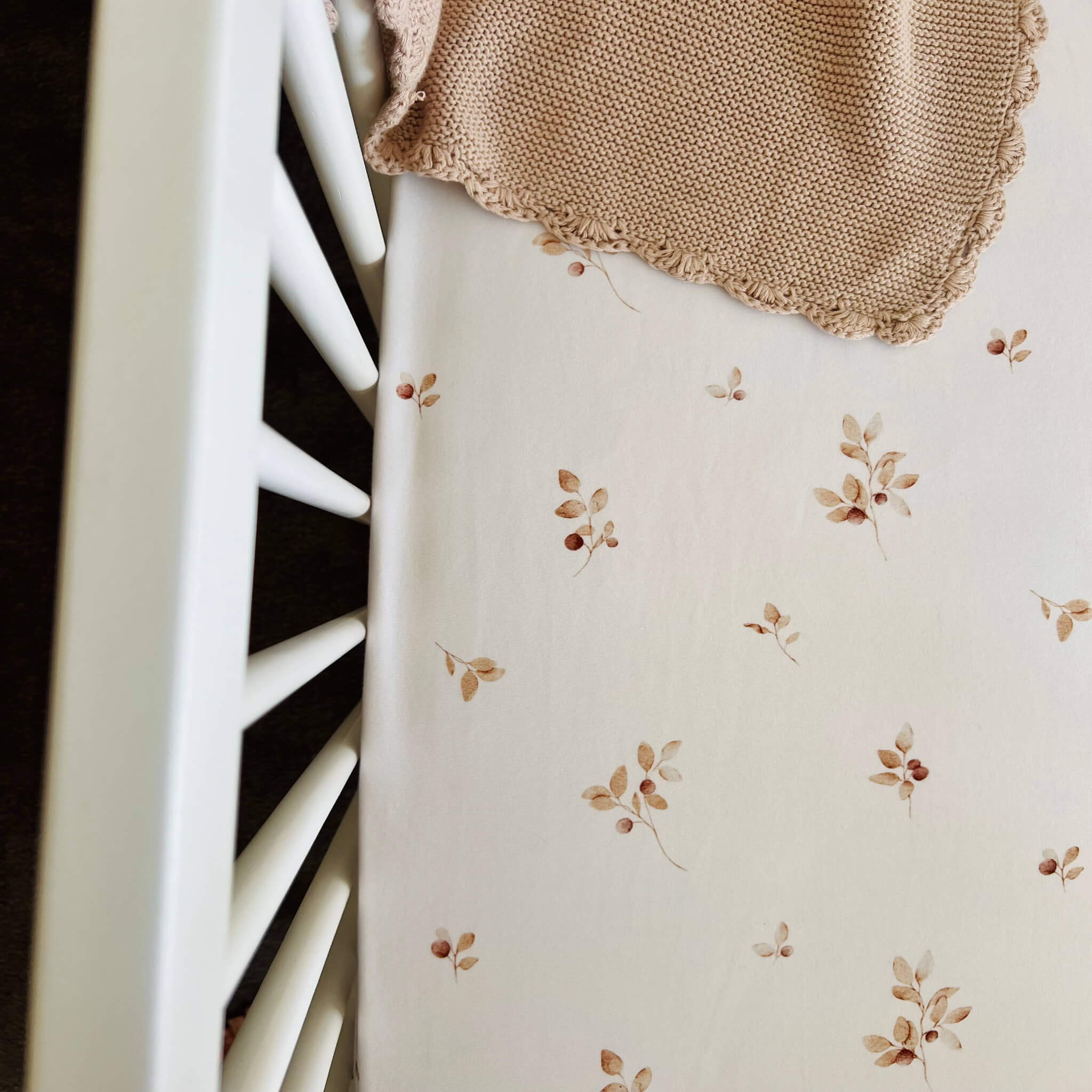 Organic Cot Fitted Sheet Fall | Soft & Stretchy Cotton Cot Sheet