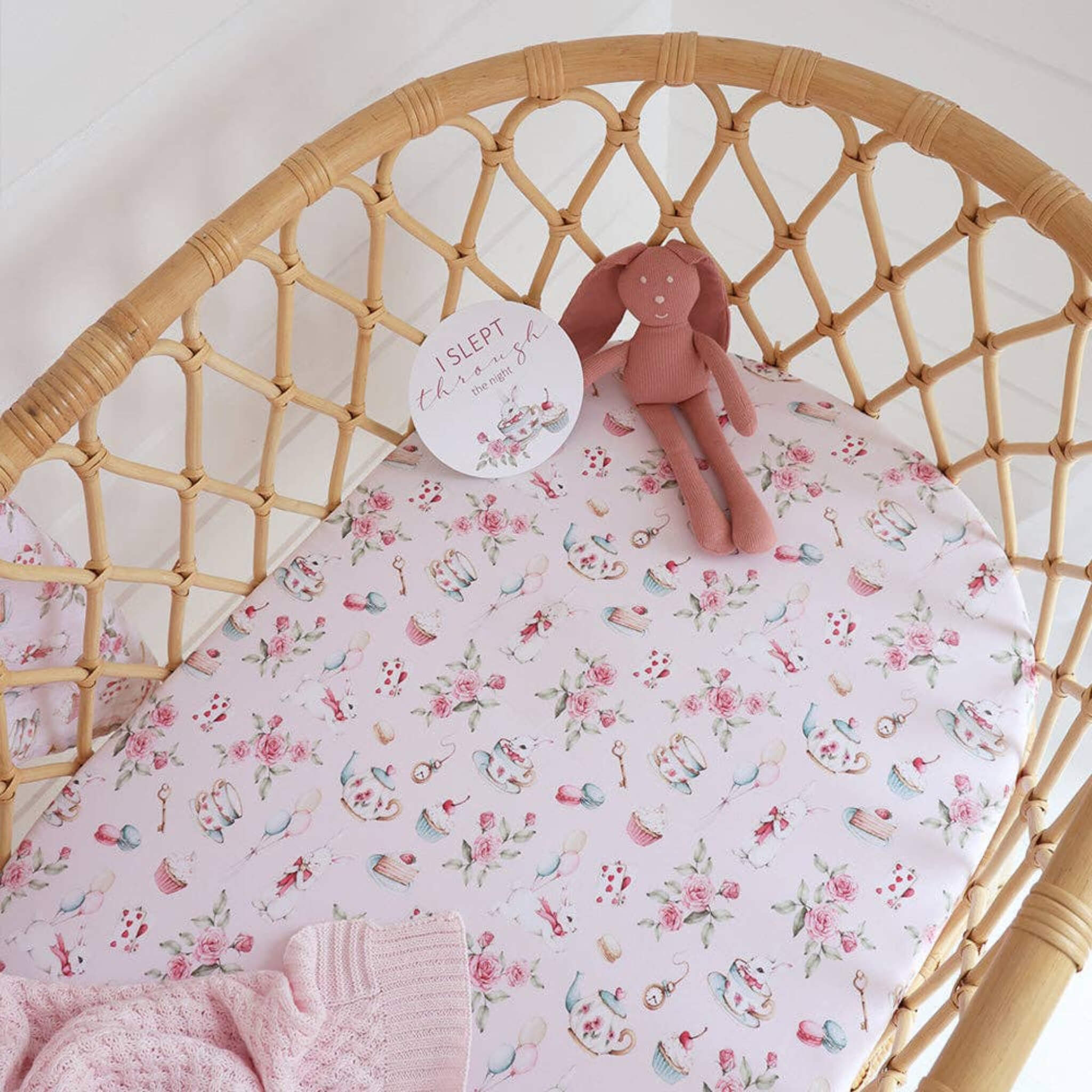  Bassinet Sheet / Change Pad Cover Alice’s Tea Party