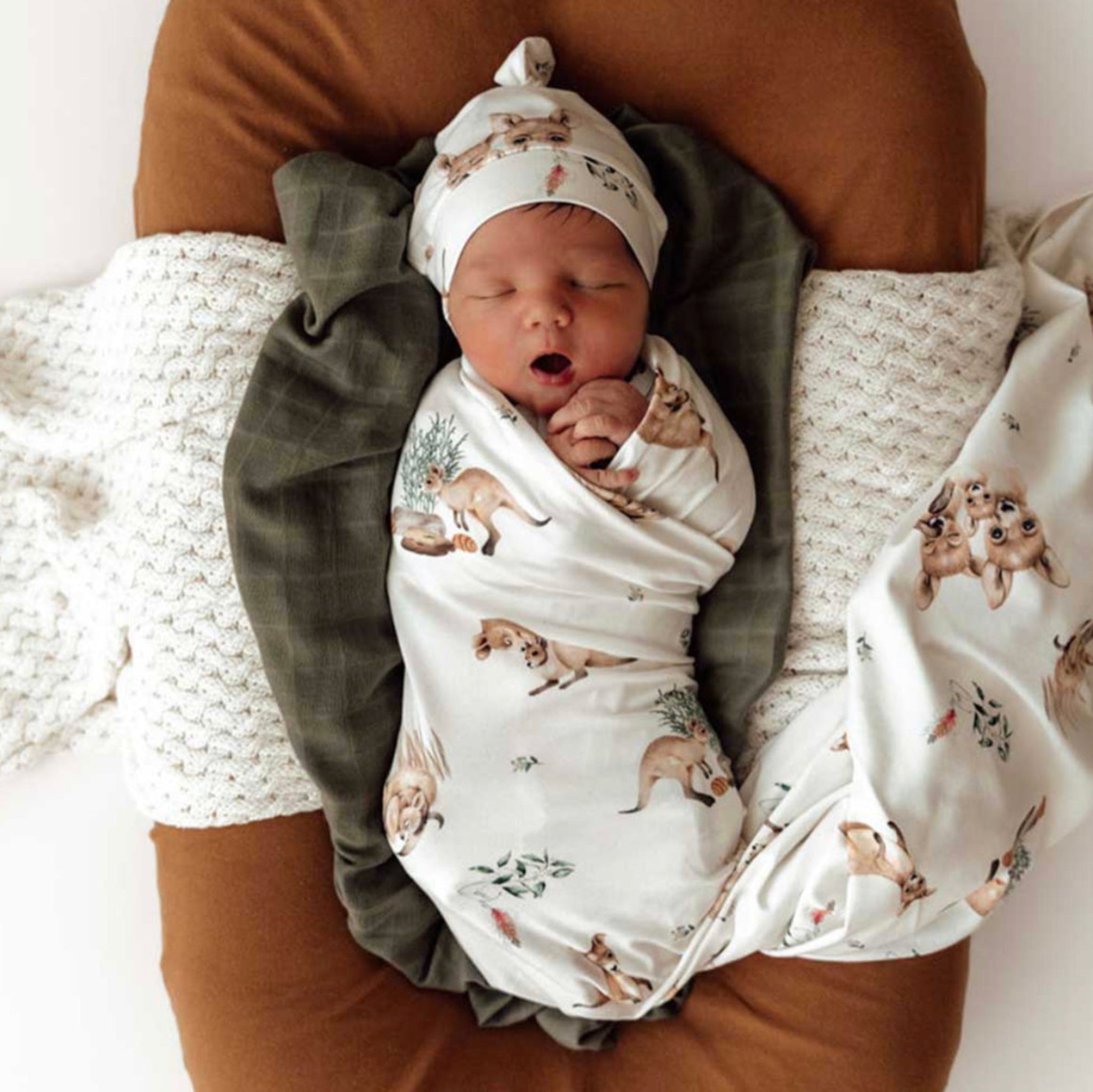 Kanga Organic Jersey wrap and Beanie Set- Snuggle Hunny