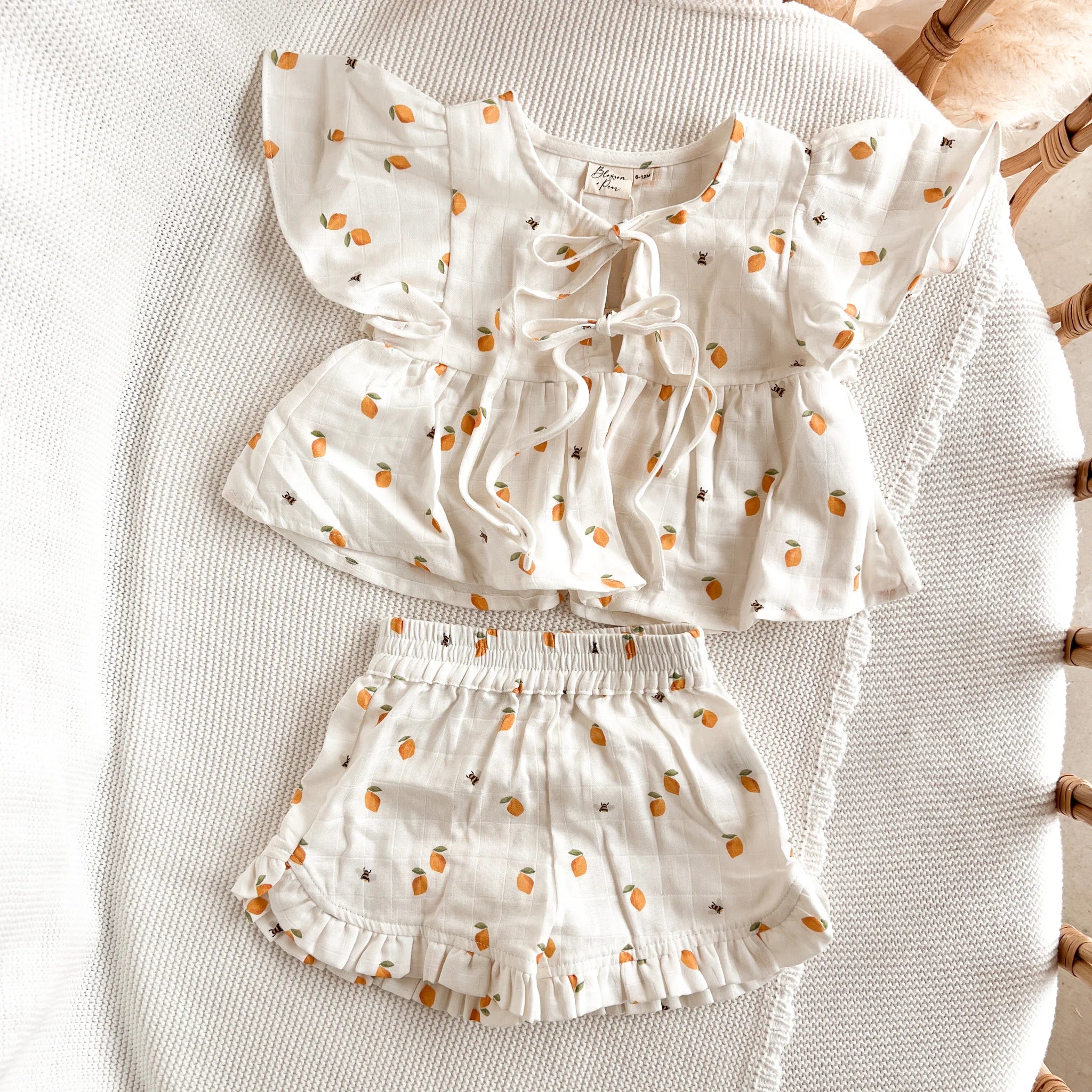 'Lemon Bee' Flutter Sleeve Set-Blossom and Pear