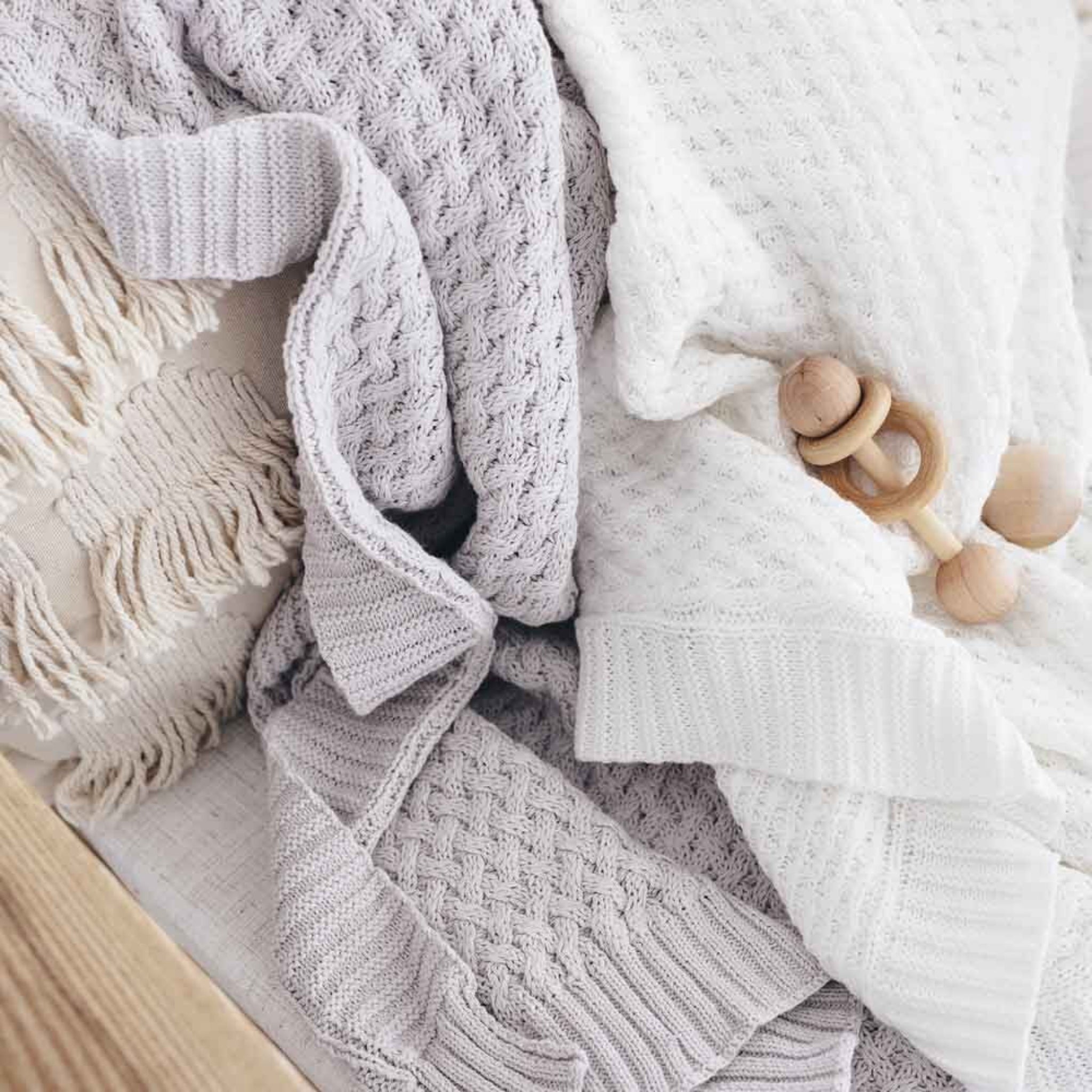 White | Diamond Knit Baby Blanket
