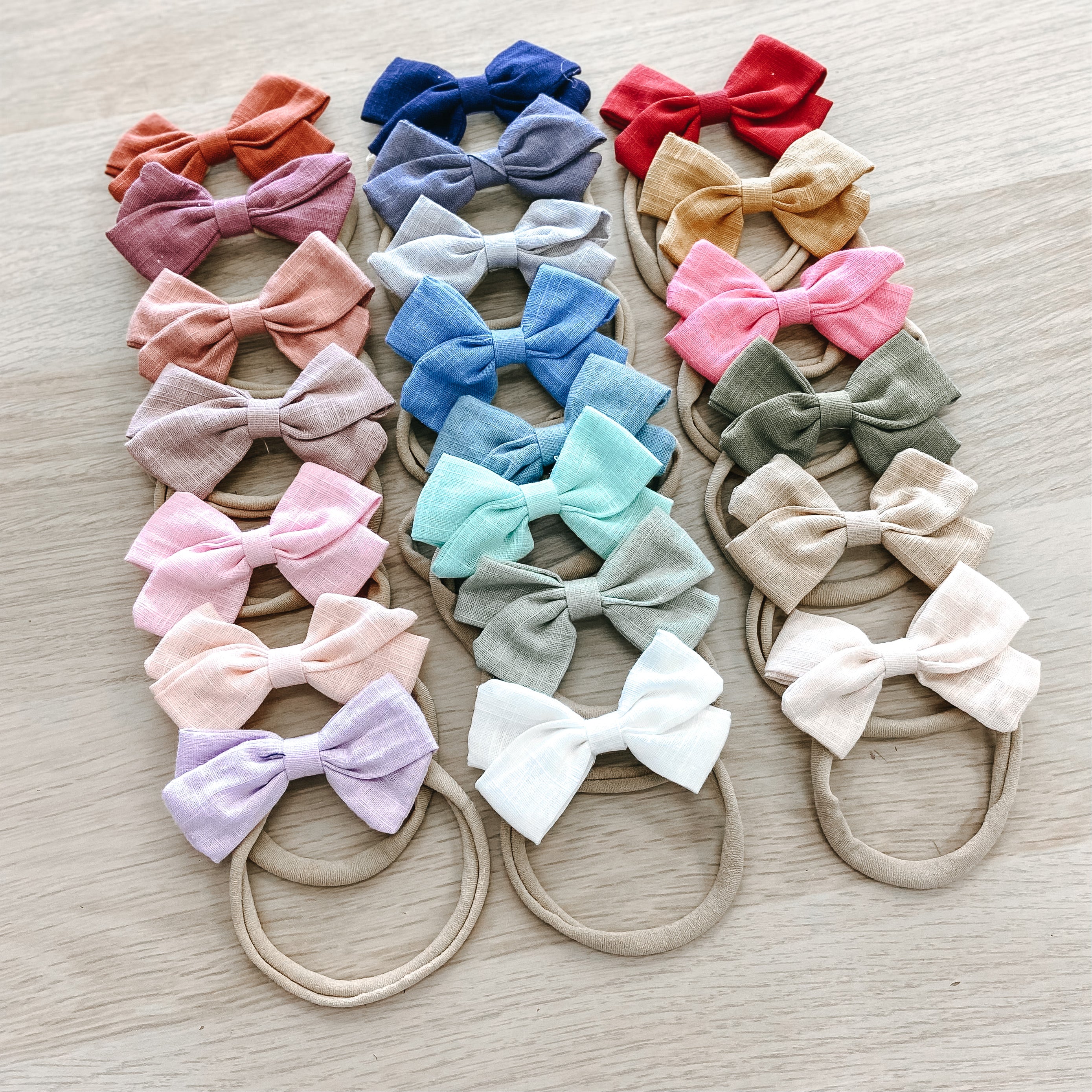 'Petite Bow' Headband | Everly Lane